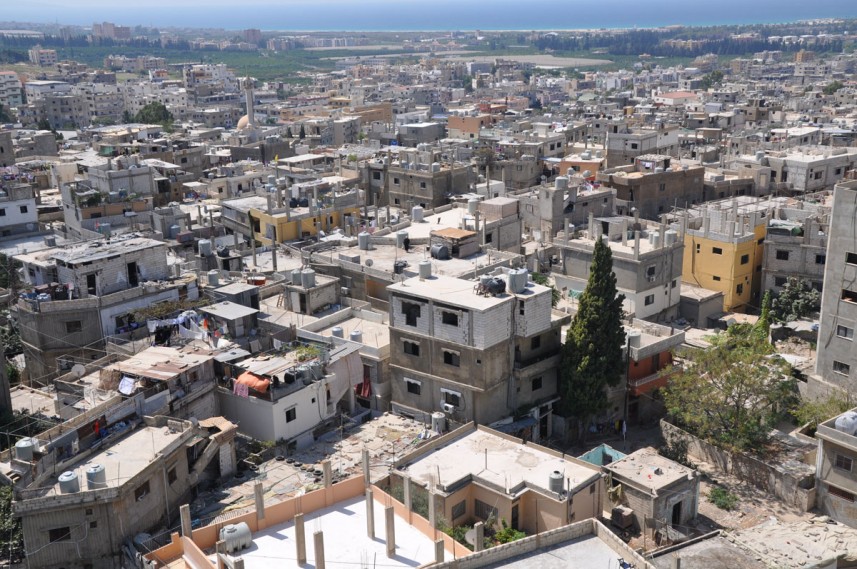 نزع فتيل التوتر في عين الحلوة بتسليم الخميني لمخابرات الجيش