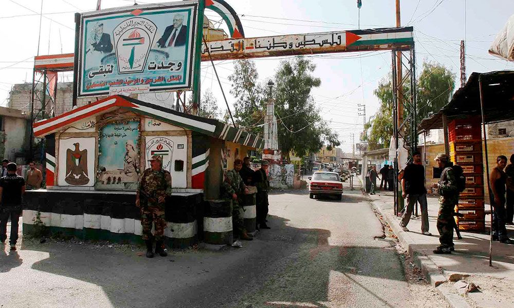 وساطات لبنانية لإنهاء إشتباكات عين الحلوة