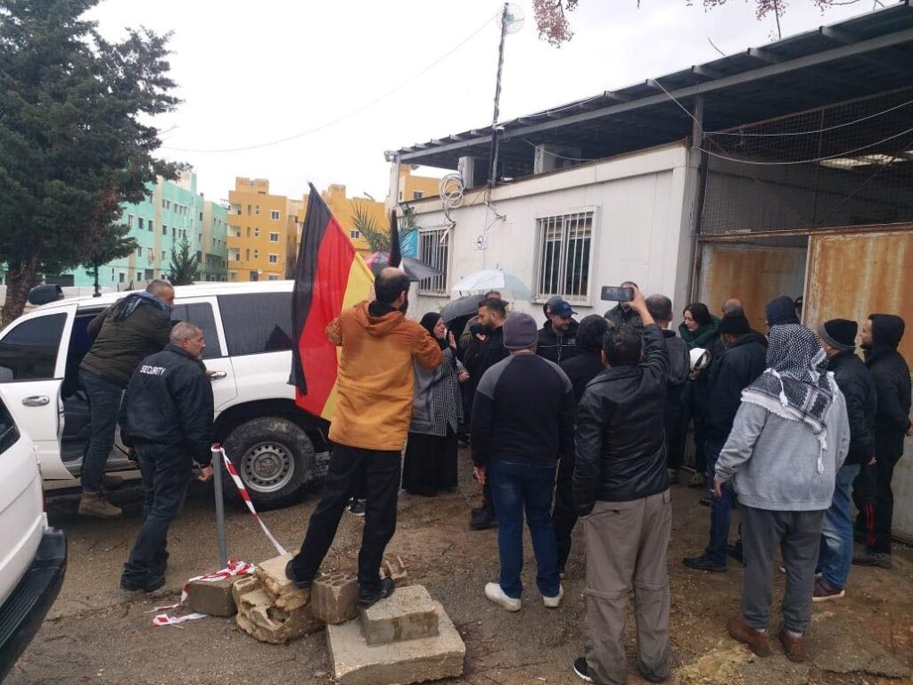 إعتصام لإعمار البيوت المدمرة في نهر البارد