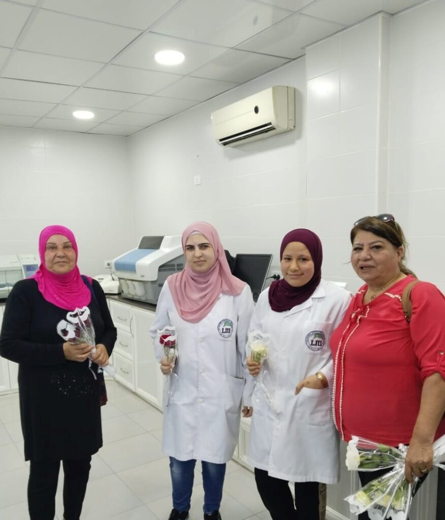 النقابات تكرم طواقم التمريض في الهمشري وتل الزعتر