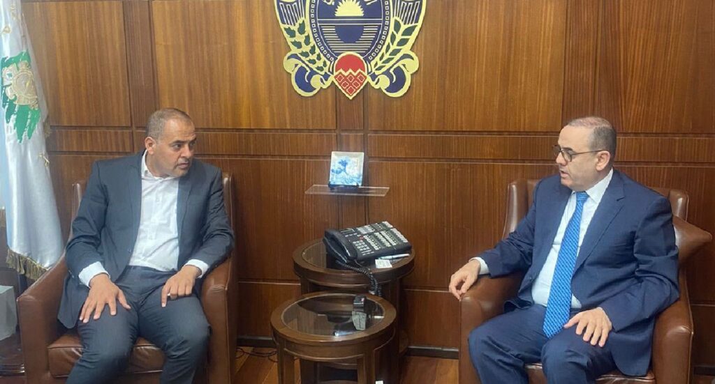 البيسري يؤكد جديته في معالجة قضايا اللاجئين