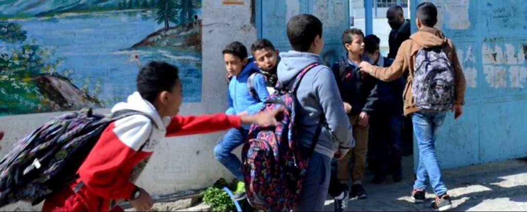 الهيئة تطالب بإخلاء مدارس عين الحلوة