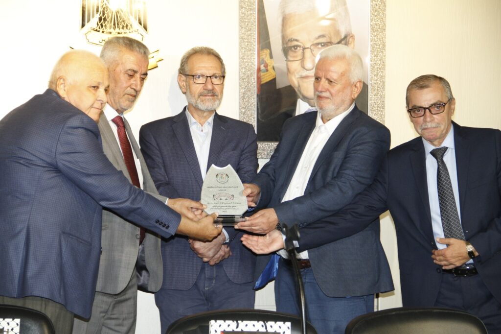 ياسين يدعو إلى منح الحقوق المدنية للشعب الفلسطيني