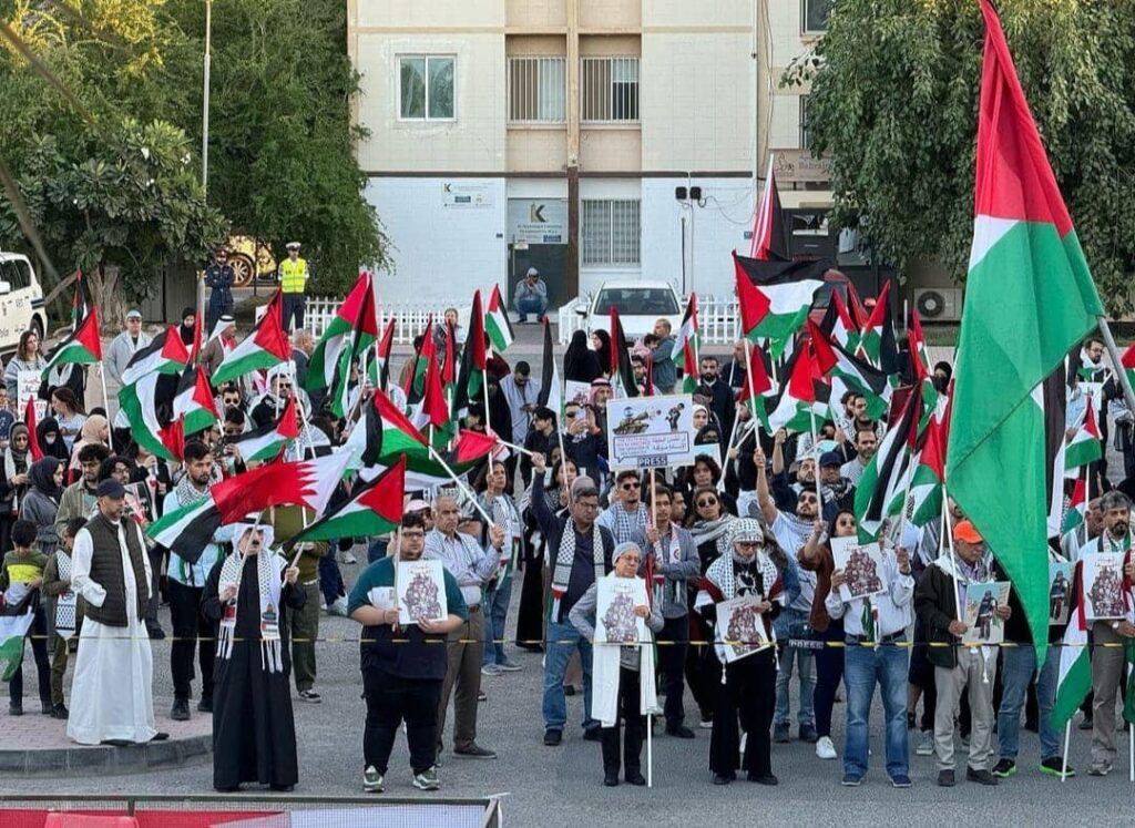 وقفات شعبية بحرينية للتضامن مع الشعب الفلسطيني