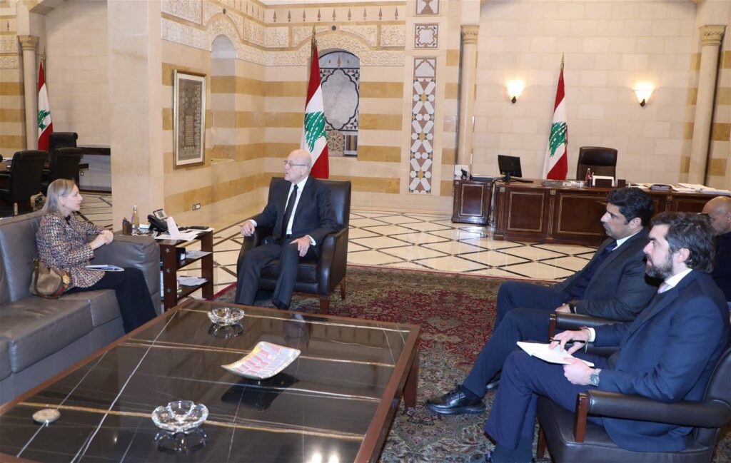 ميقاتي يطالب بإستثناء لبنان من وقف خدمات الأونروا