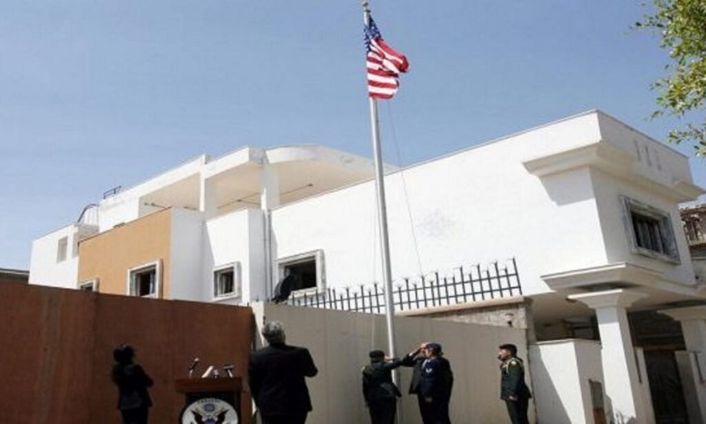 السفارة الأمريكية تطلب من رعاياها تجنب الذهاب إلى الجنوب