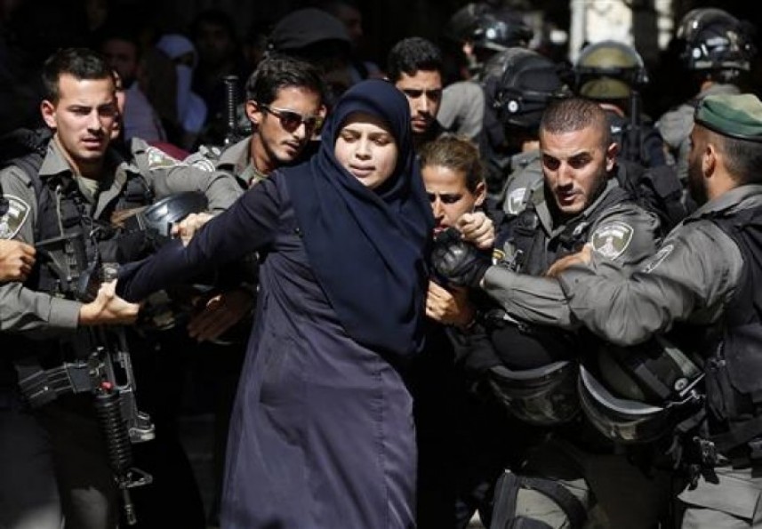 تصاعد حملات إعتقال الفلسطينيات في الضفة والقطاع
