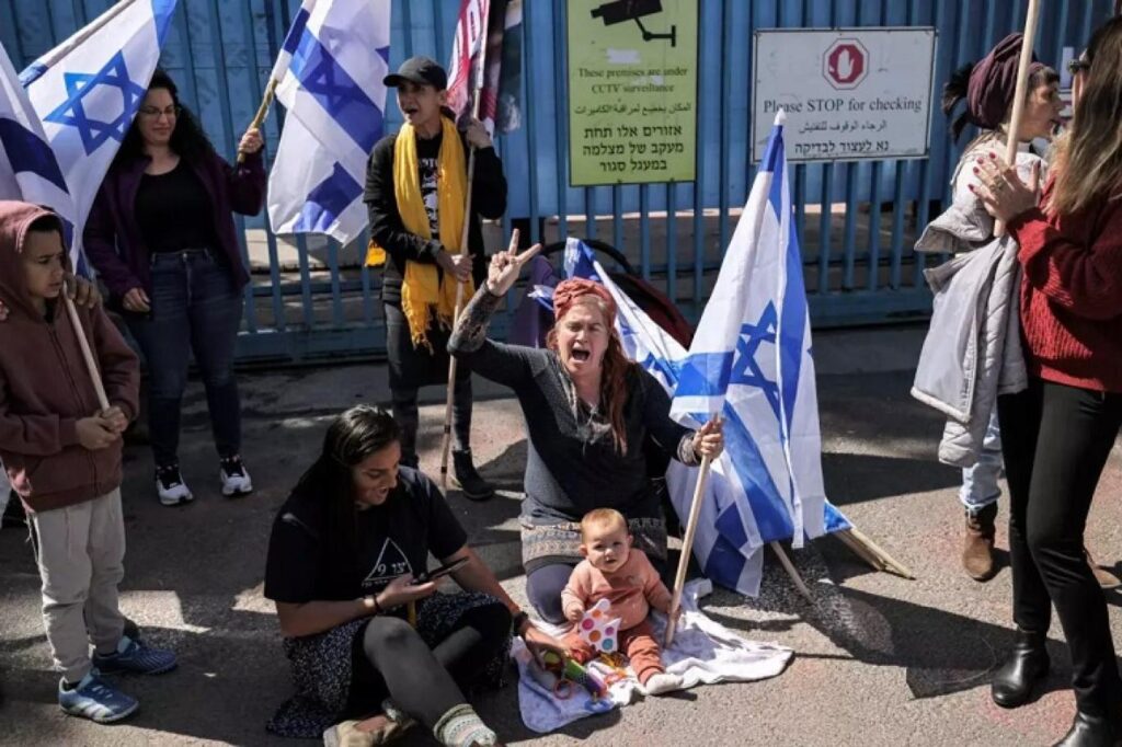 إغلاق مقر الأونروا في القدس المحتلة بعد محاولتين لإحراقه