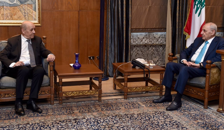 بري يؤكد للودريان ضرورة الشروع في ورشة الإعمار