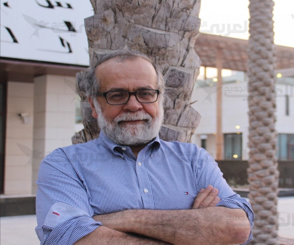 حميد دباشي يحث الشباب الايراني على إستلهام الإنتفاضة الفلسطينية