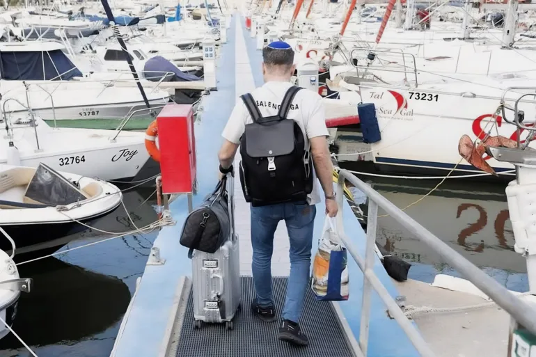 مبالغ باهظة لفرار المسوطنين الصهاينة إلى قبرص