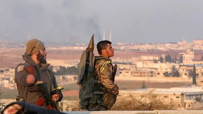 جنبلاط يحذر السوريين من سيناريو الحرب اللبنانية