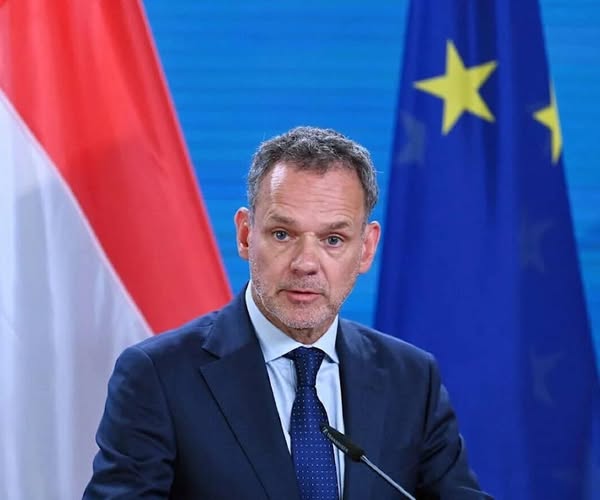 أزمة وزارية هولندية بعد الفشل في معاقبة الكيان