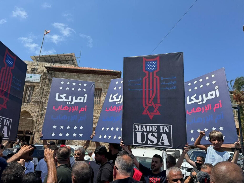 إلغاء زيارة باراك لصور والخيام بعد إحتجاجات الأهالي