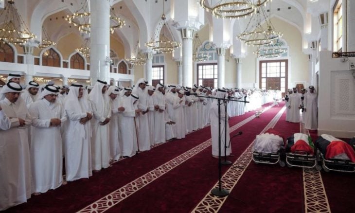 الحية يصلي على ضحايا محاولة الإغتيال الفاشلة