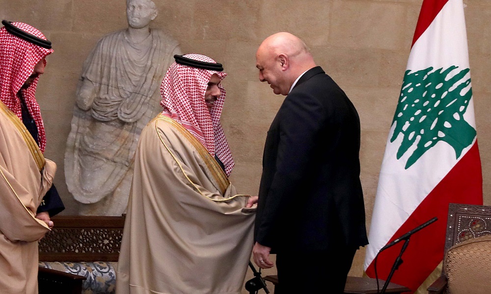 السعودية تؤكد حرصها على تجنيب اللبنانيين الصدام