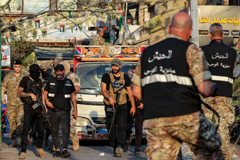 مفاوضات مع حماس لتسليم سلاحها في لبنان