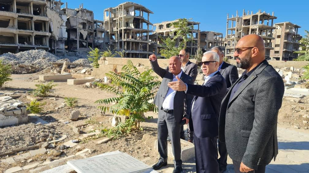 أبو هولي يعلن مرحلة ترميم مقبرة الشهداء في اليرموك
