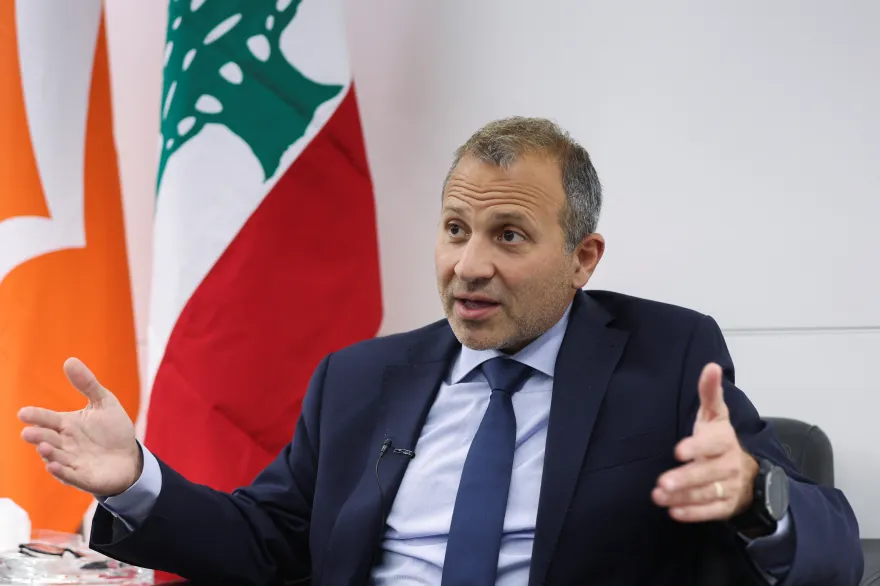 باسيل يرفض تسليم السلاح بلا ثمن