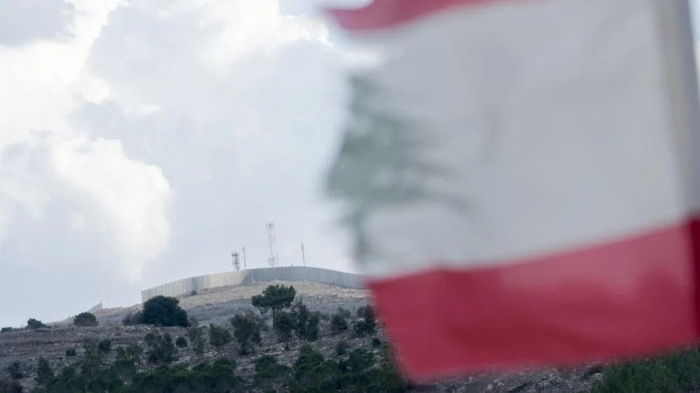 الإشتباه بإختطاف الموساد لنقيب متقاعد من الأمن اللبناني