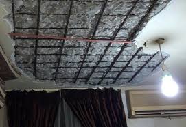 إنهيار سقف منزل "آيل للسقوط" في عين الحلوة