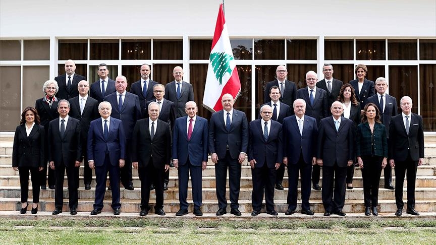 أيوب يرجح قرب سقوط حكومة سلام