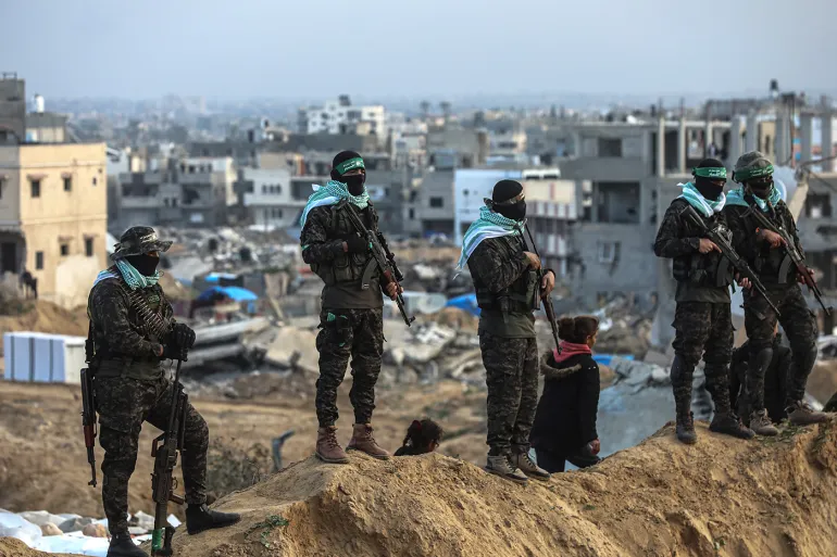 القسام تتوعد عملاء الكيان في القطاع