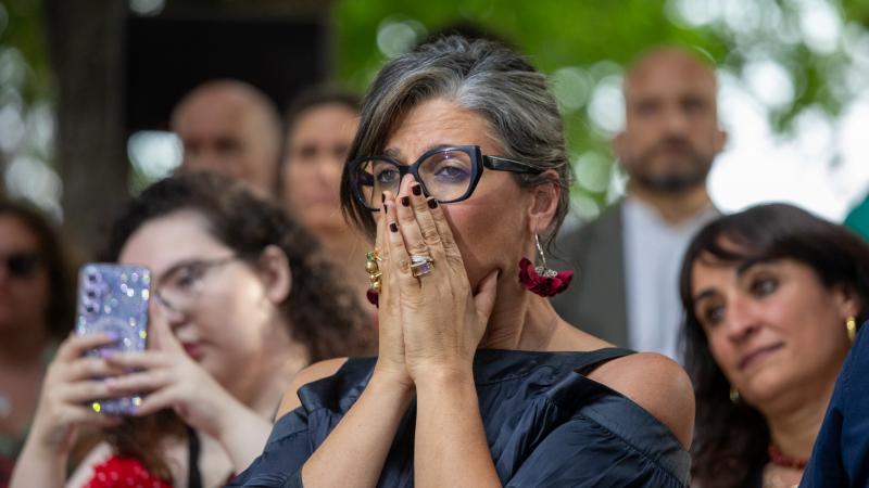 هجوم غربي للإطاحة بألبانيزي