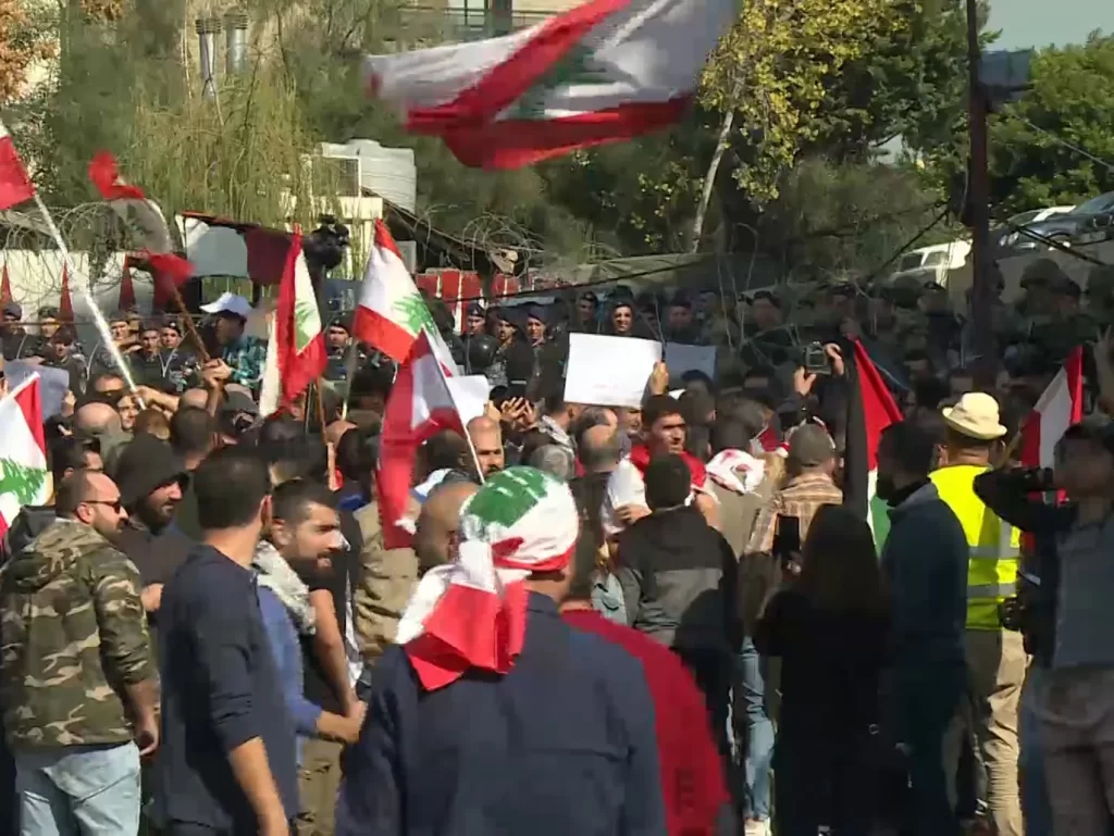 حزب الله ينزع فتيل الصدام الداخلي وسلام يؤجل زيارته لواشنطن