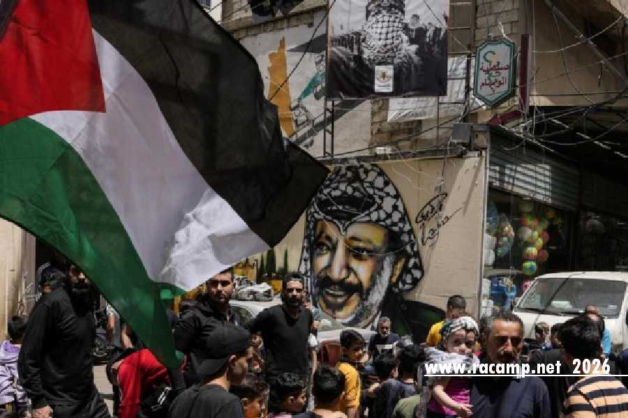 تجمع أسر الشهداء في لبنان يطالب بإنتظام الرواتب