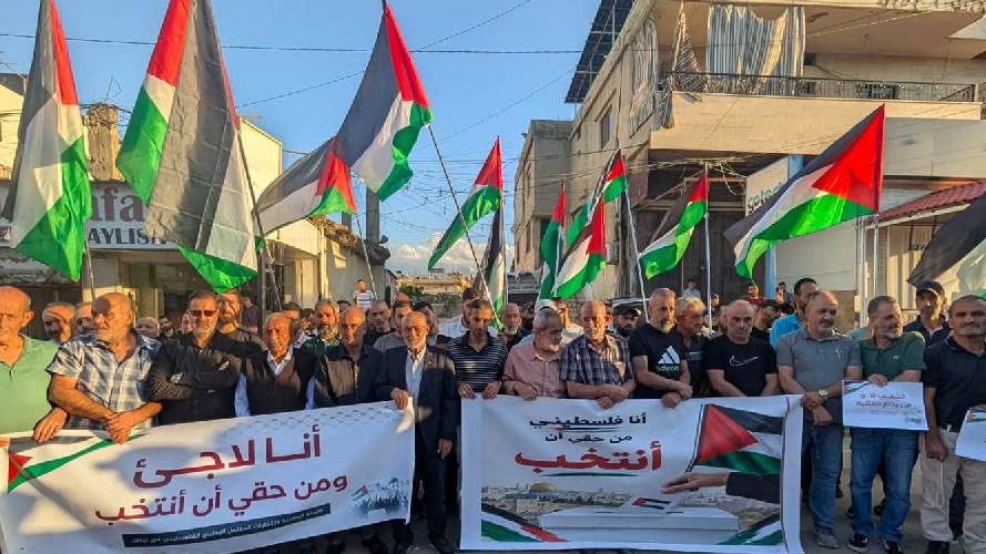 تجمعات حاشدة في مخيمات لبنان رفضا لآلية إختيار أعضاء الوطني