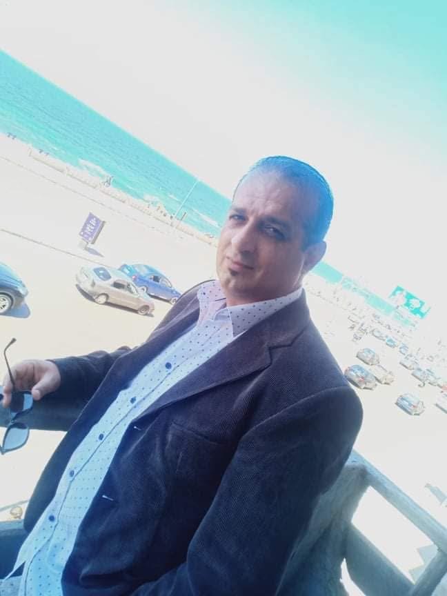 قديح يشكو من صعوبة الكتابة الإبداعية في القطاع