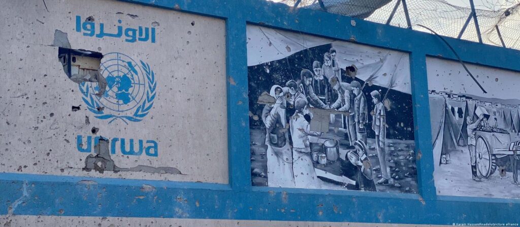 الهيئة العربية تحذر من خطر العجز المالي للأونروا
