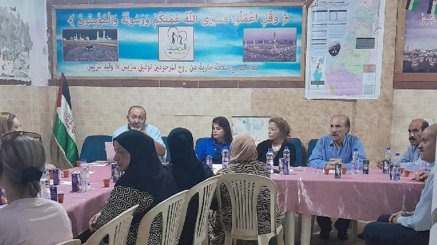 طاولة مستديرة في شاتيلا لبحث تمكين النساء